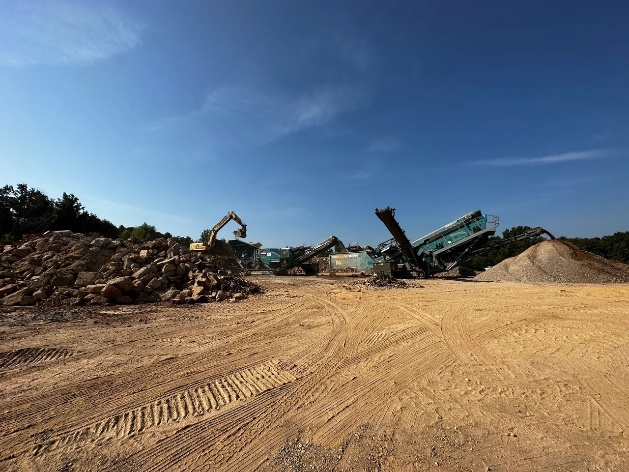 Crushing and screening equipment at the materials yard.